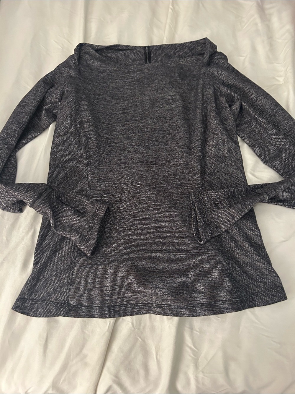lululemon athletica Heathered Dark Gray Long Sleeve Pullover size 8
